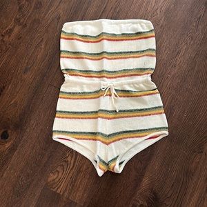 Strapless knitted romper